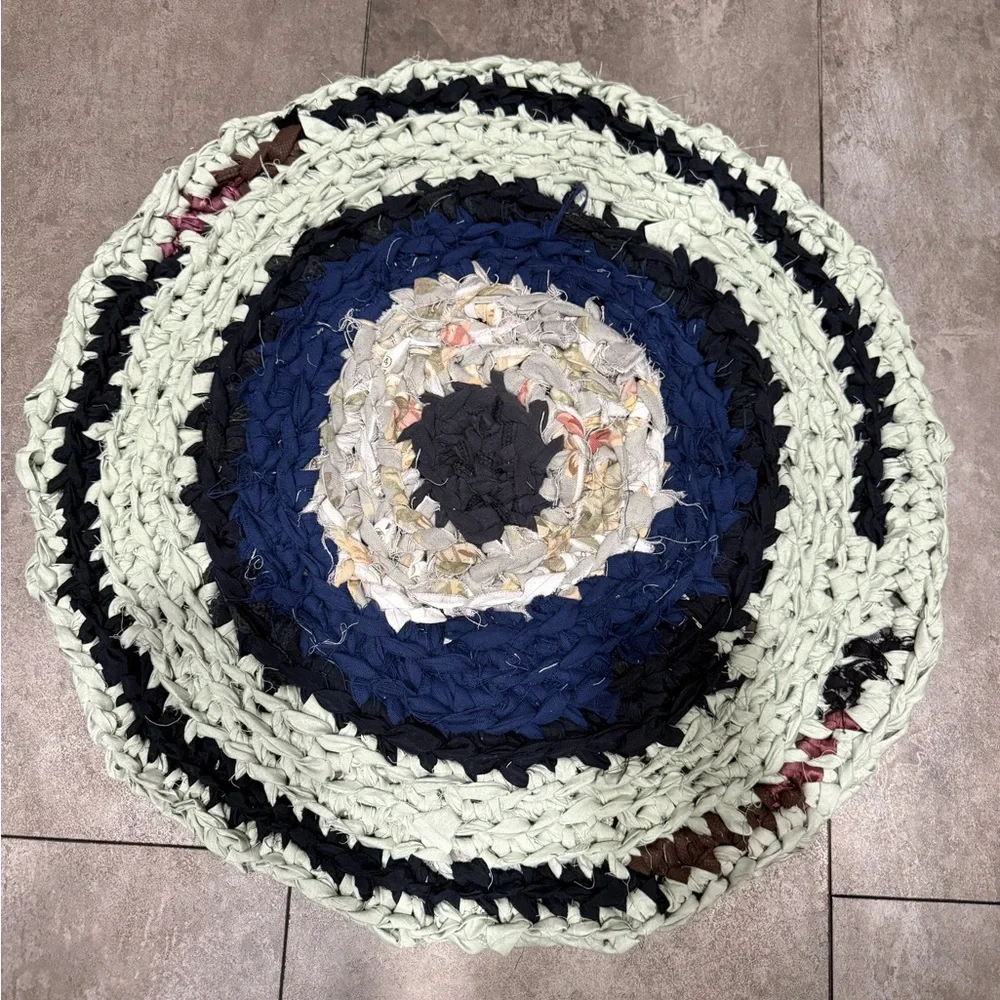 Handmade crocheted rug bathroom kitchen mat round 21” repurposed fabric